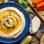 Χούμους: 3+1 λόγοι υγείας για να το εντάξετε στη διατροφή σας