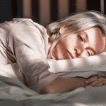 Ποιο σύμπτωμα της εμμηνόπαυσης αυξάνει τον κίνδυνο Αλτσχάιμερ;