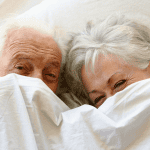 Τι ισχύει για το σεξ μετά τα 60; – Οι ορμονικές αλλαγές, η υπομονή και η δημιουργικότητα