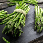 Σπαράγγια: Γιατί αξίζει να τα βάλεις στη διατροφή σου