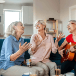 Φίλοι και κοινωνικές επαφές, ασπίδα κατά της άνοιας