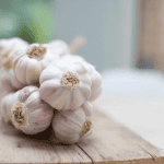 Σκόρδο: Τα πολλαπλά οφέλη του για τον οργανισμό