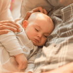 Ο μεσημεριανός ύπνος βοηθάει τα παιδιά