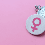 Μακροζωία: Η αναβολή της εμμηνόπαυσης αυξάνει το προσδόκιμο ζωής;