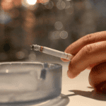 Κάθε τσιγάρο κλέβει 20 λεπτά ζωής από τους καπνιστές