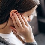 Τι προκαλεί την ξαφνική βουή στα αυτιά